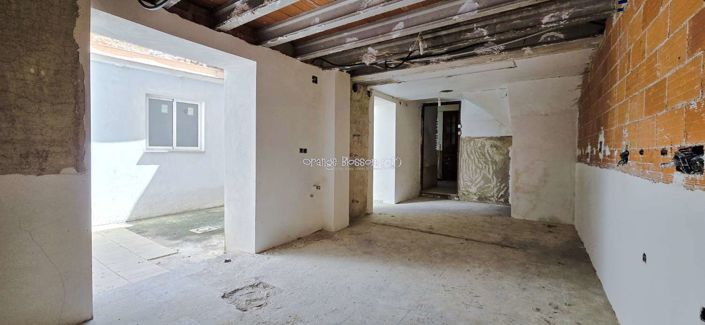 Image No.35-6 Bed Townhouse for sale