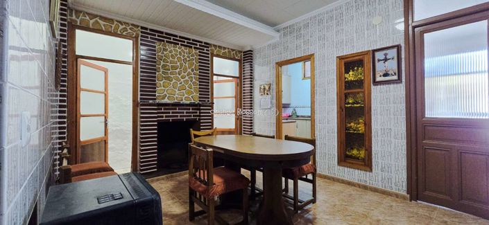 Image No.22-4 Bed Townhouse for sale