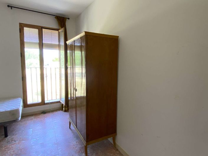 Image No.14-3 Bed Property for sale