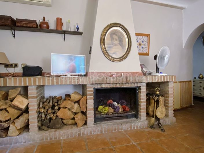 Image No.17-7 Bed Villa for sale