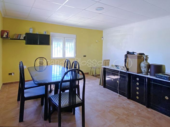 Image No.24-7 Bed Villa for sale