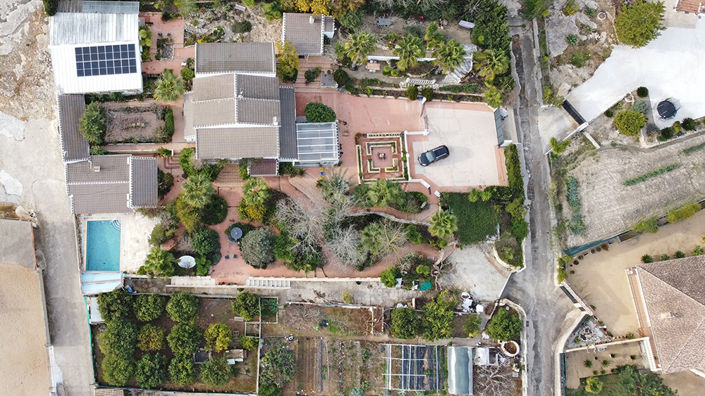 Image No.3-9 Bed Villa for sale