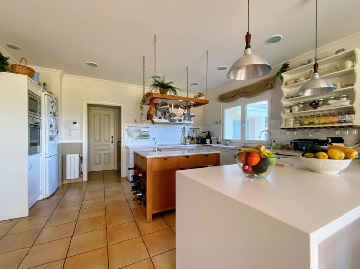 Image No.32-5 Bed Villa for sale