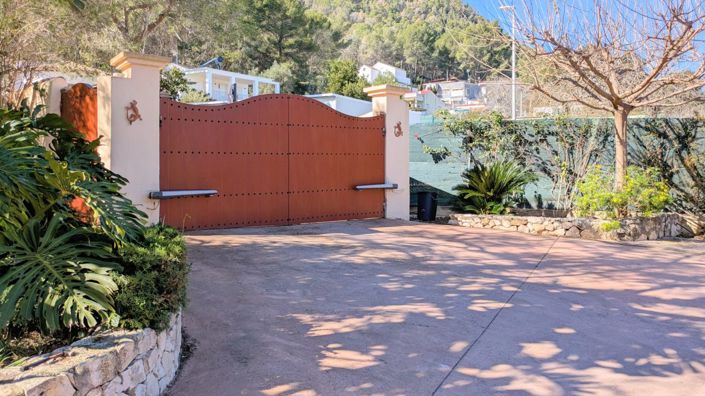 Image No.10-5 Bed Villa for sale