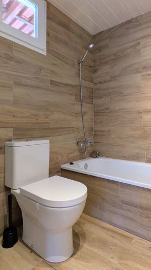 Image No.34-7 Bed Chalet for sale