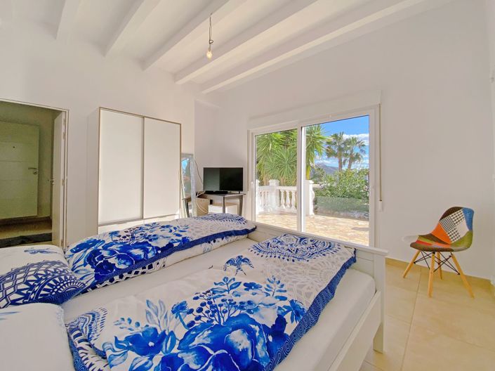 Image No.42-7 Bed Chalet for sale