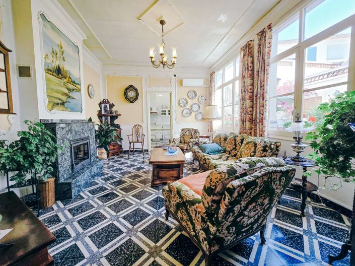 Image No.35-6 Bed Townhouse for sale