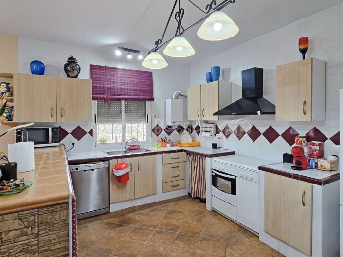 Image No.29-3 Bed Villa for sale