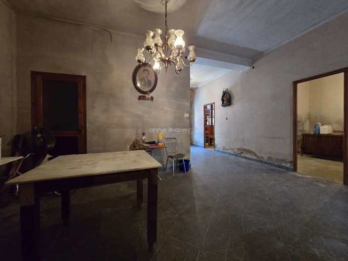 Image No.23-5 Bed Townhouse for sale