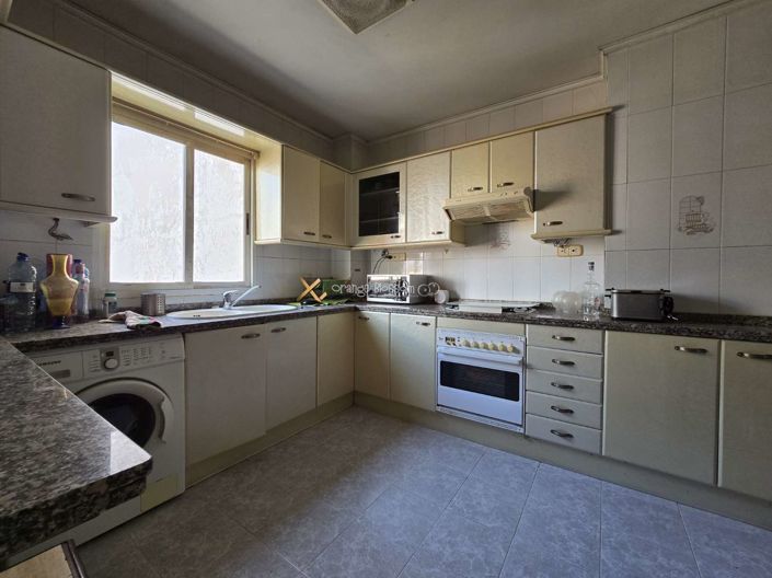 Image No.48-5 Bed Townhouse for sale