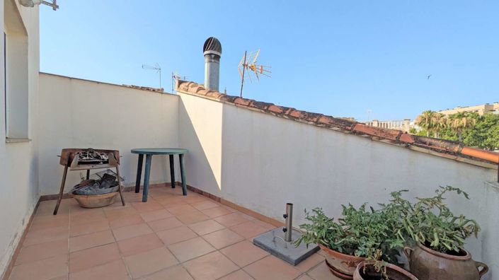 Image No.11-5 Bed Property for sale