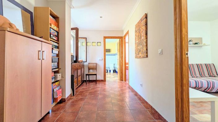 Image No.24-5 Bed Property for sale