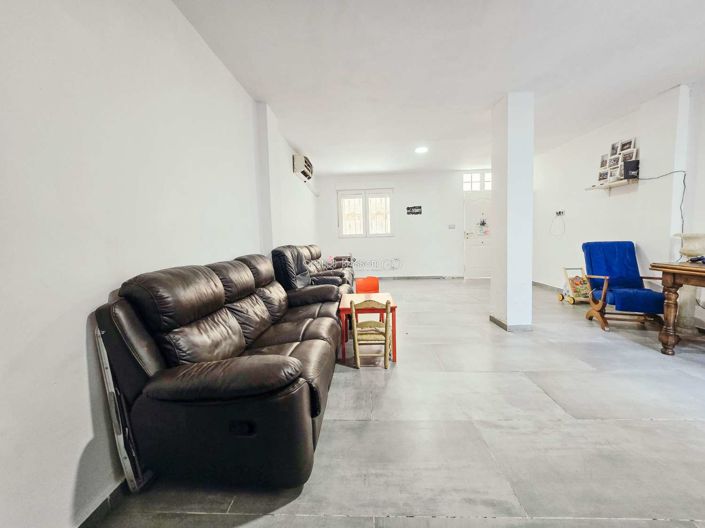 Image No.43-2 Bed Townhouse for sale