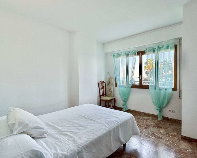 Image No.15-4 Bed Apartment for sale