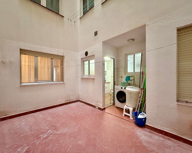 Image No.22-4 Bed Apartment for sale