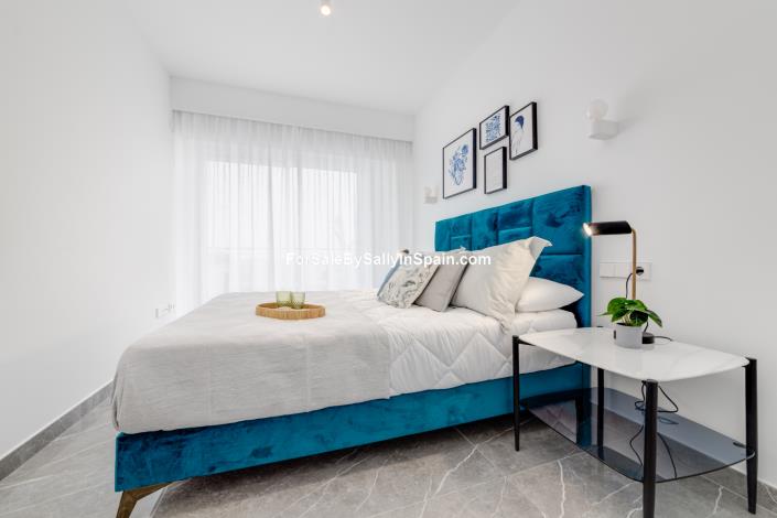 Image No.18-2 Bed Apartment for sale