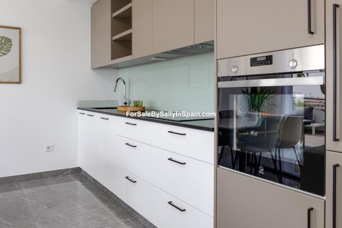 Image No.23-2 Bed Apartment for sale