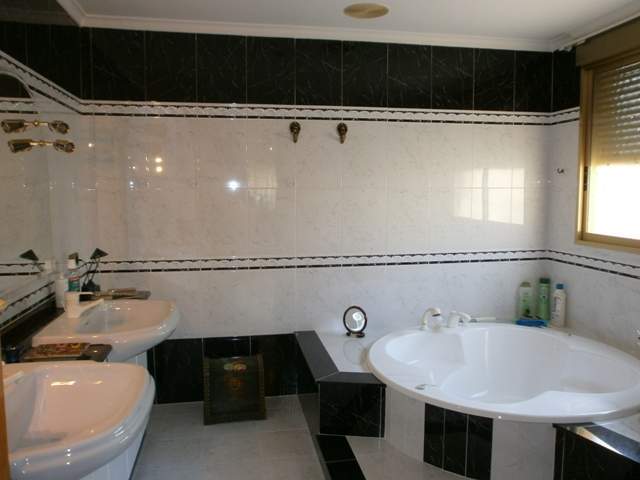 Image No.31-7 Bed Villa for sale