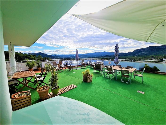 Image No.9-4 Bed Villa for sale