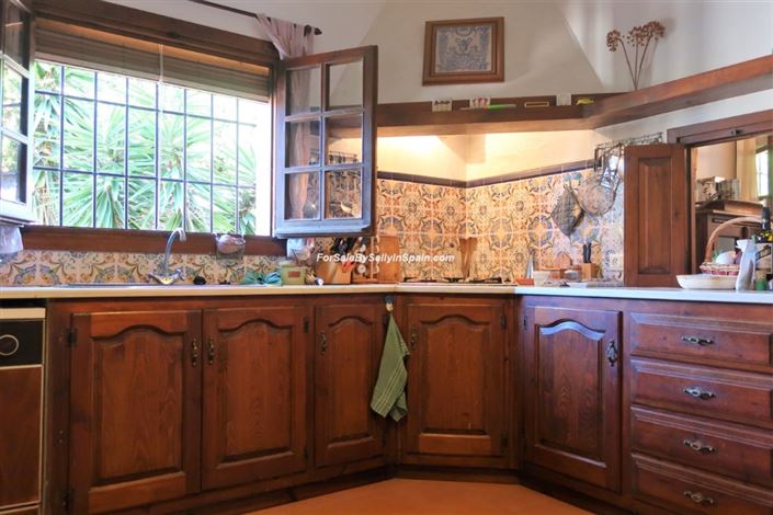 Image No.40-5 Bed Villa for sale