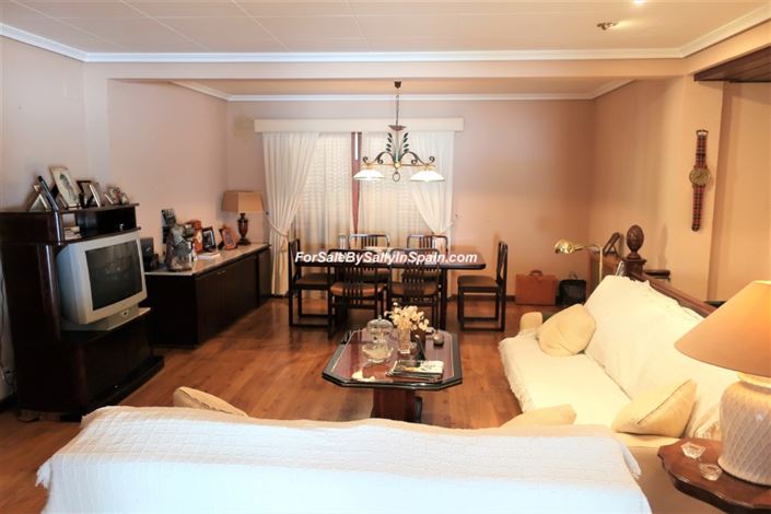 Image No.47-5 Bed Villa for sale