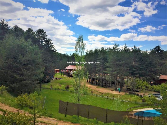 Image No.10-22 Bed Villa for sale