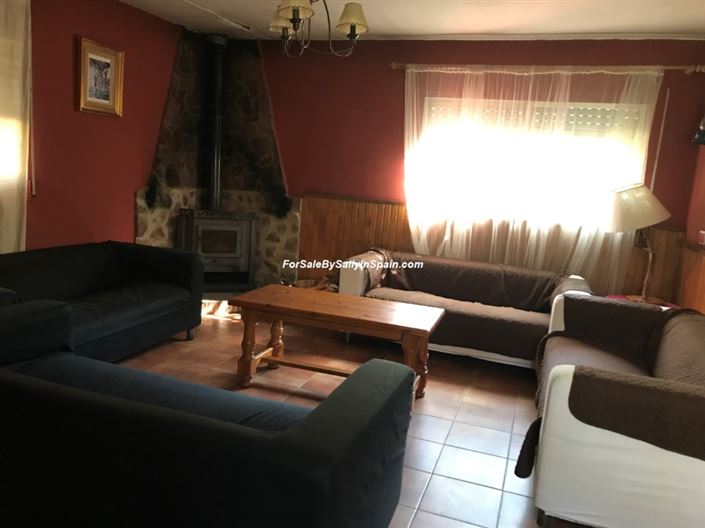 Image No.18-22 Bed Villa for sale