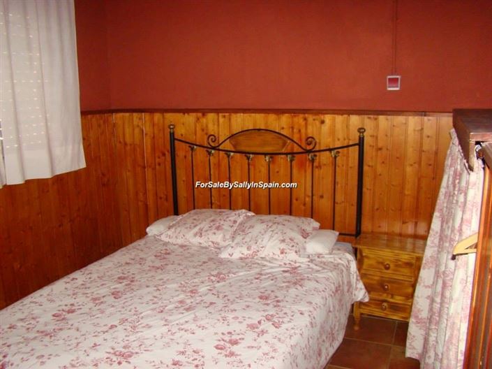 Image No.22-22 Bed Villa for sale