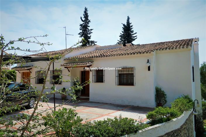 Image No.26-3 Bed Villa for sale