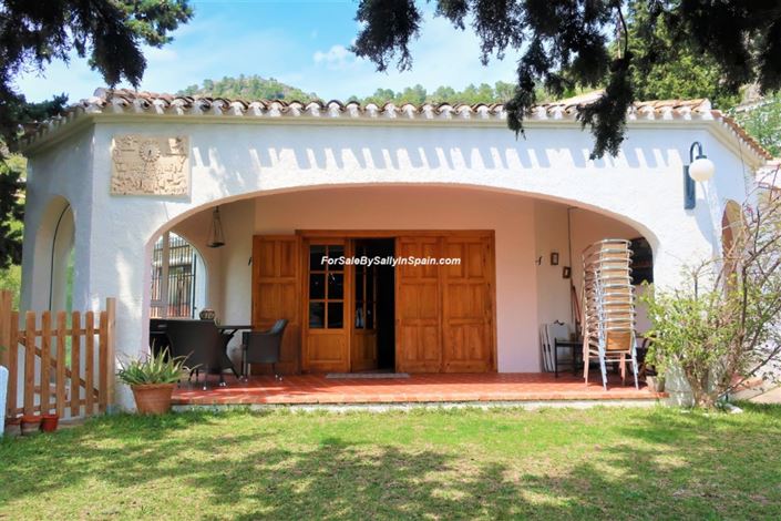 Image No.27-3 Bed Villa for sale