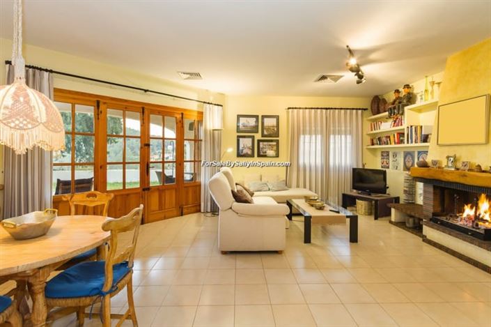 Image No.44-3 Bed Villa for sale