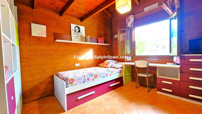 Image No.22-4 Bed Villa for sale