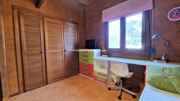 Image No.25-4 Bed Villa for sale