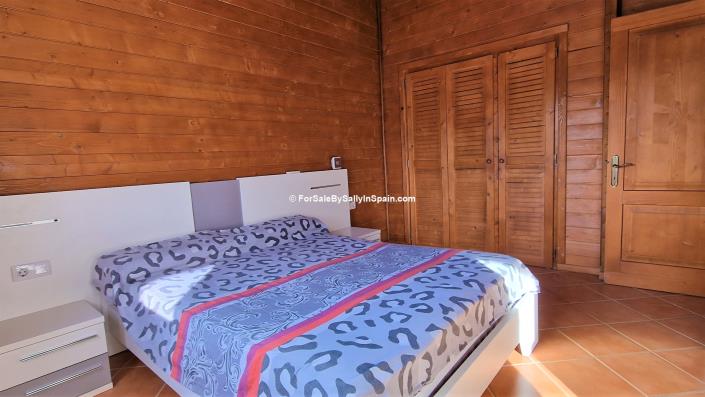 Image No.20-4 Bed Villa for sale