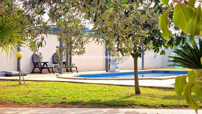 Image No.37-4 Bed Villa for sale