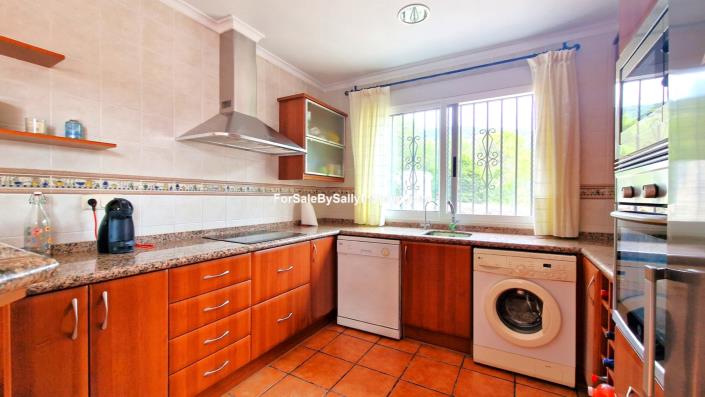 Image No.37-3 Bed Villa for sale