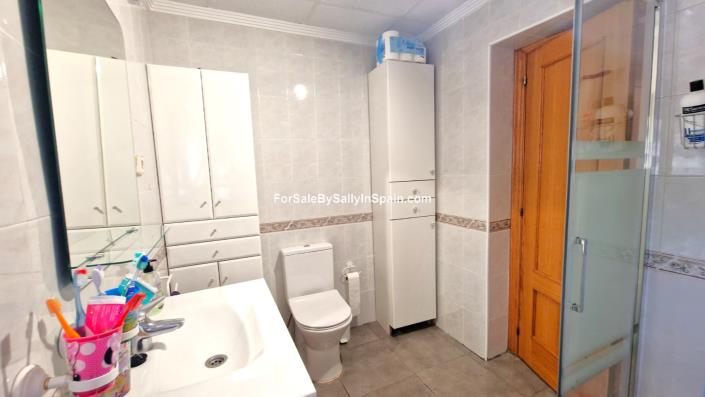 Image No.42-3 Bed Villa for sale