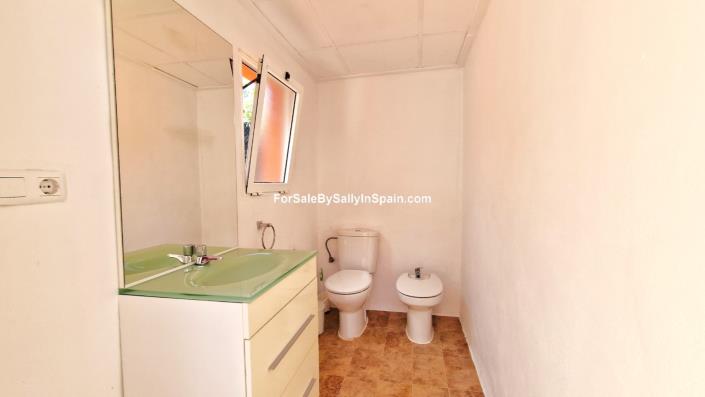 Image No.16-3 Bed Villa for sale