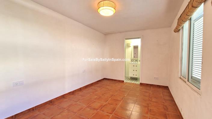 Image No.30-Villa de 5 chambres à vendre à Alzira