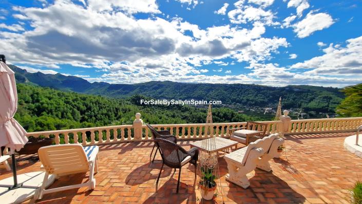 Image No.7-Villa de 5 chambres à vendre à Alzira