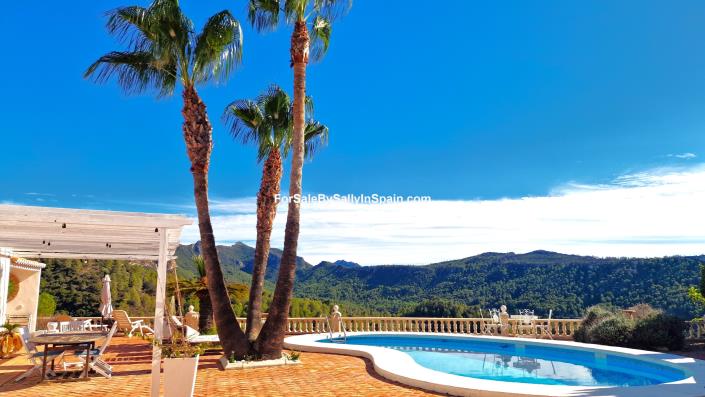 Image No.8-Villa de 5 chambres à vendre à Alzira