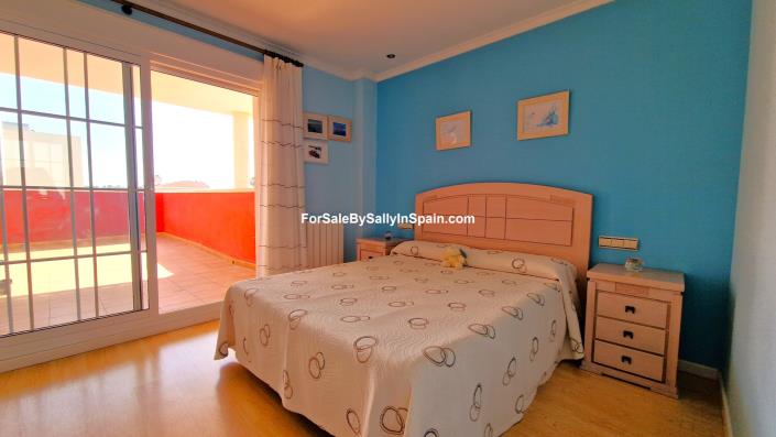 Image No.44-6 Bed Villa for sale