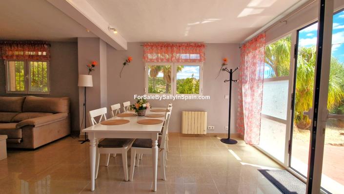 Image No.38-5 Bed Villa for sale