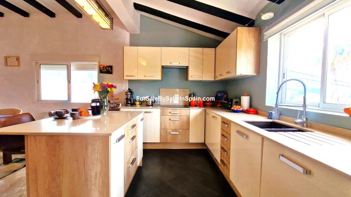 Image No.23-5 Bed Villa for sale