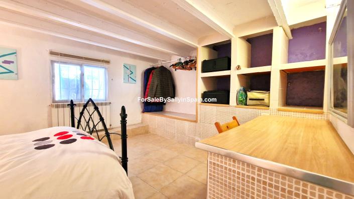 Image No.56-5 Bed Villa for sale