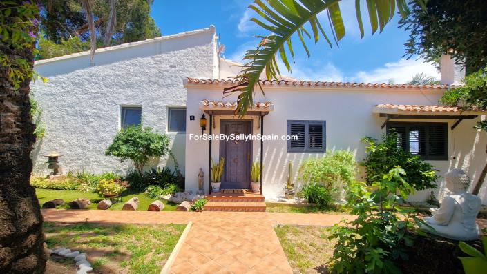 Image No.8-4 Bed Villa for sale