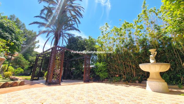 Image No.15-4 Bed Villa for sale