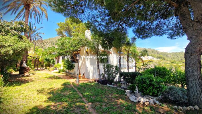 Image No.9-4 Bed Villa for sale