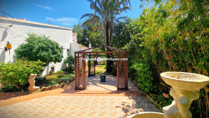 Image No.24-4 Bed Villa for sale