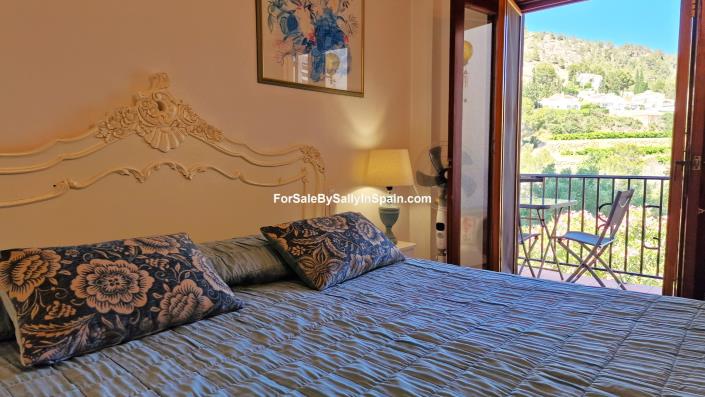 Image No.40-4 Bed Villa for sale